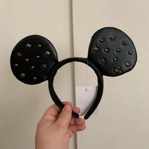 Brand New with Tag Tokyo Disney Mickey Ears w/ studs! 🖤